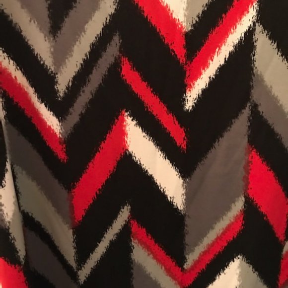 🍁5/20$!! EUC Herring Bone Patterned 3/4 Sleeve Top - Picture 5 of 7